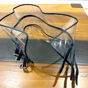 Zac Posen clear belt with navy blue. Gorgeous waist belt.. pre owned